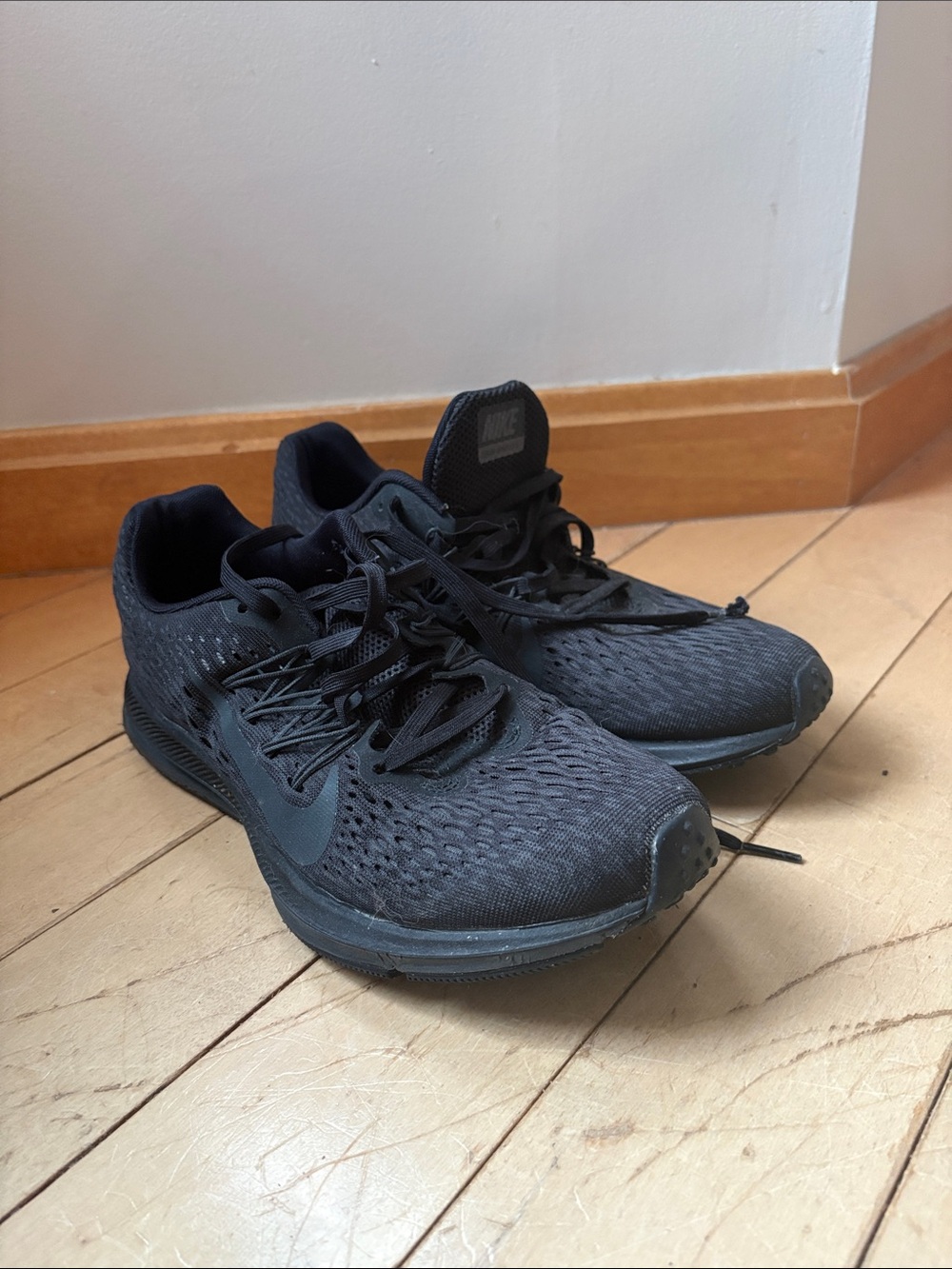Men’s Black Nike Shoes